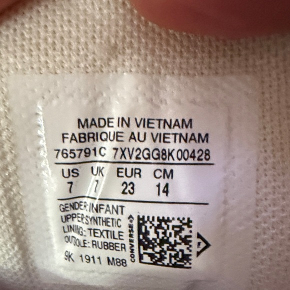 Converse Glittery Rainbow Sneakers & Sparkle Sandals Size 7 Set - Picture 5 of 14